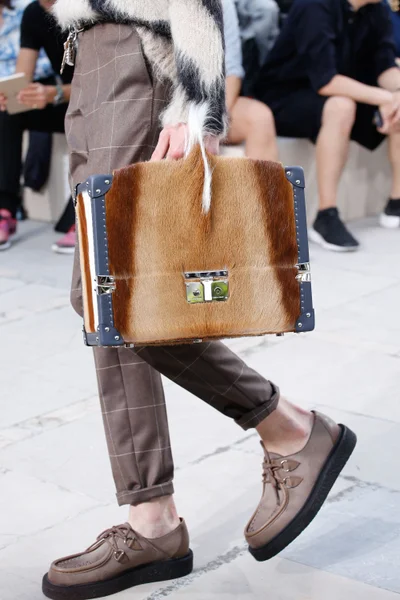 Look 7